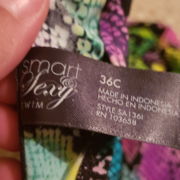 Bikini - Picture 4 of 4